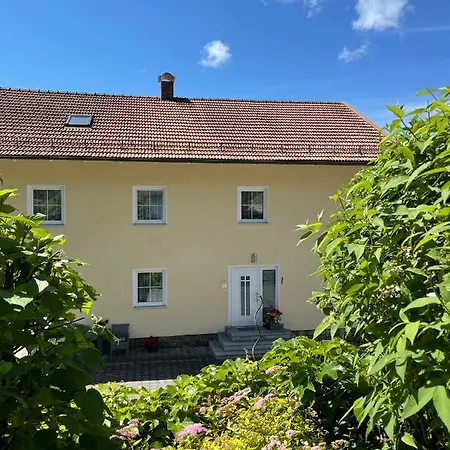 Apartment Haus Beate, Im Bienenparadies Kirchberg (Bavaria)
