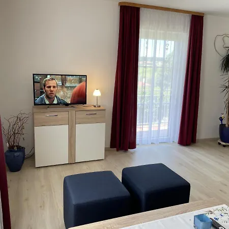 Haus Beate, Im Bienenparadies Kirchberg