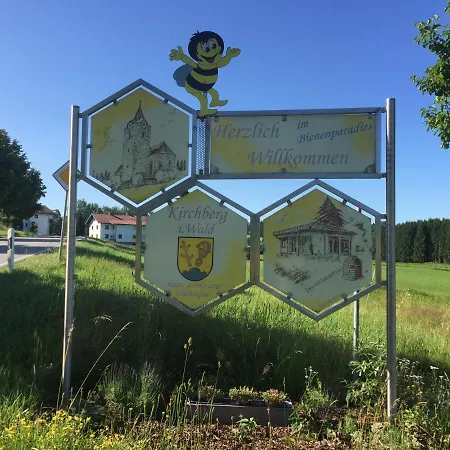 Haus Beate, Im Bienenparadies Kirchberg (Bavaria)