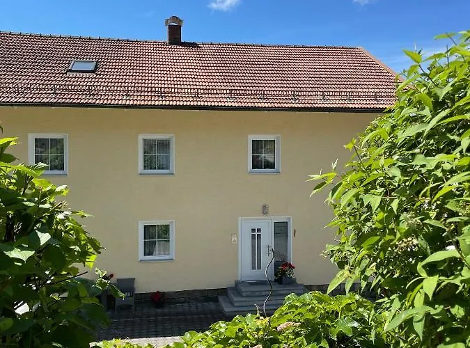Appartement Haus Beate, Im Bienenparadies Kirchberg (Bavaria)